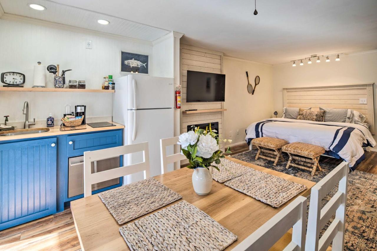 Lake Lure Studio With Private Balcony And Pool Access! Bagian luar foto